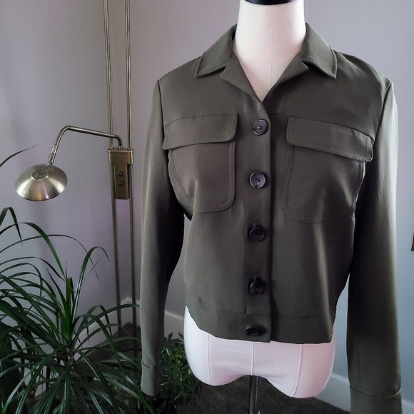 Banana Republic Jackets & Blazers - NEW Banana Republic Women's Cropped Button-Up Jacket - Size XS